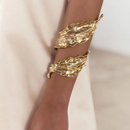 GOLD STATEMENT LEAF CUFF - AEQEA