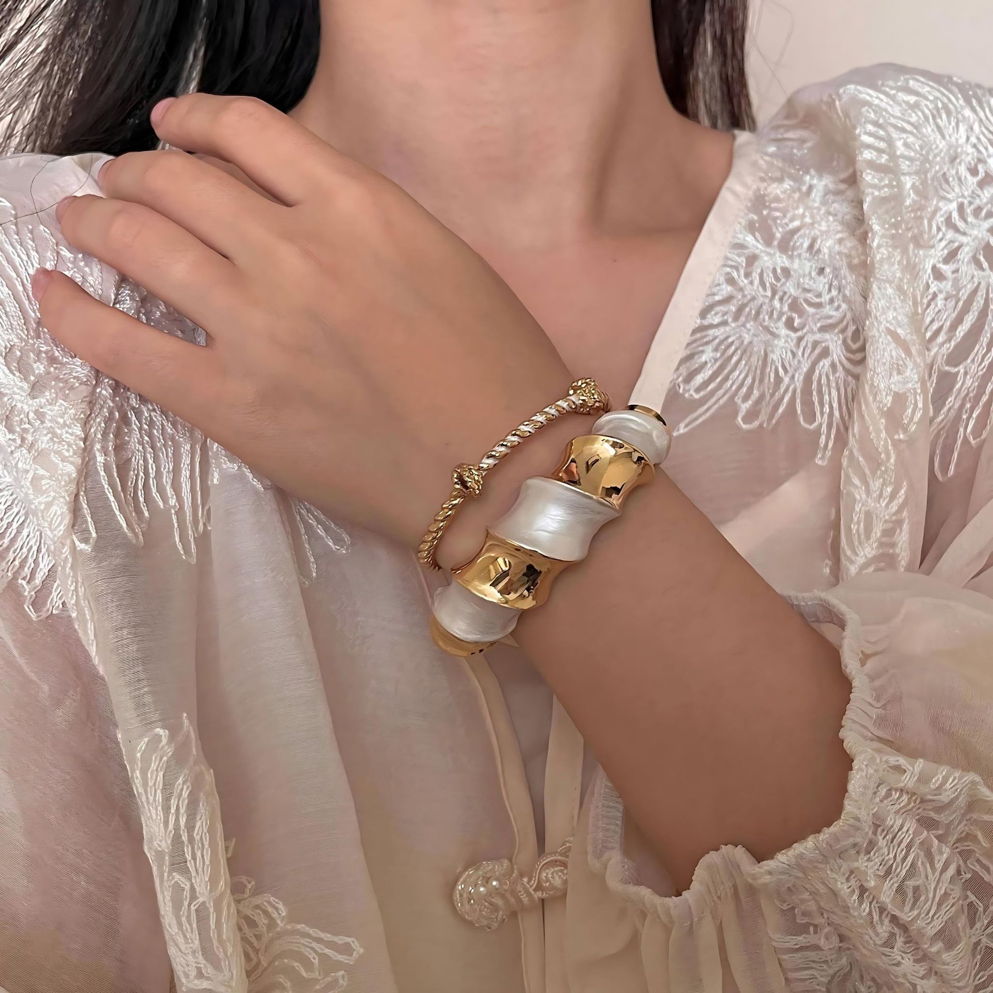 IVORY FAULA CUFF - AEQEA 