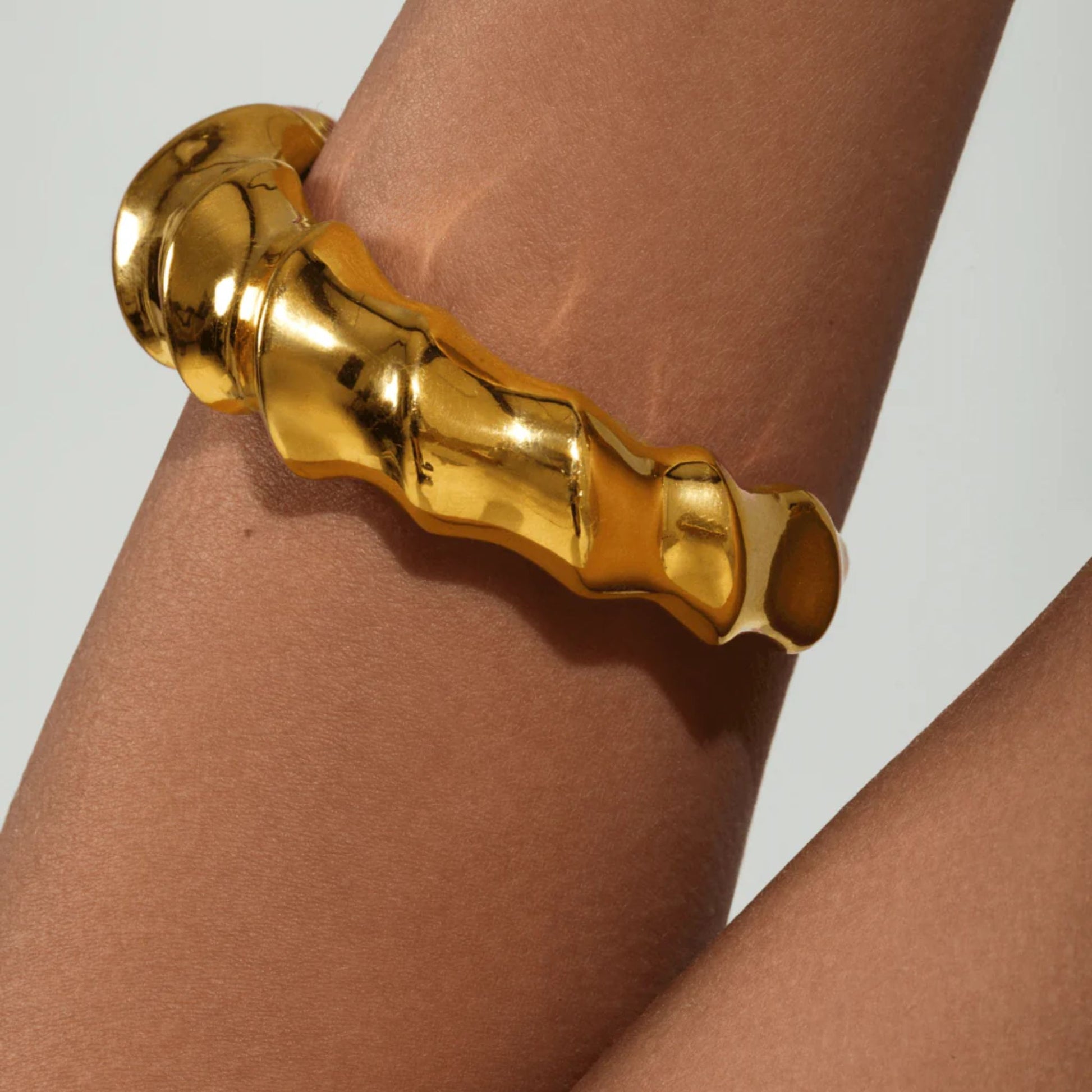 GOLD FAULA CUFF - AEQEA 